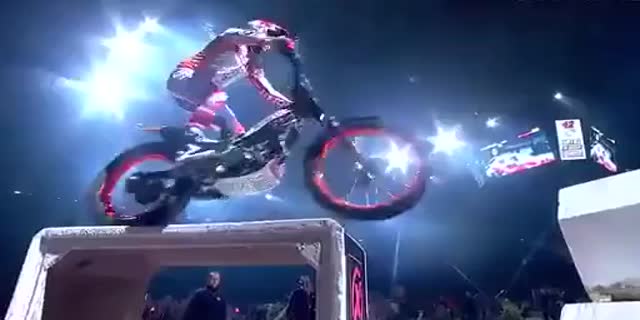 【動画】X-Trial(トライアル世界選手権)第2戦スペインバルセロナハイライト動画とリザルト