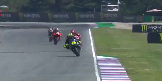 【動画で見る予選結果】MotoGPチェコGP 予選ポールポジションはヨハン・ザルコ。中上貴晶は17番手