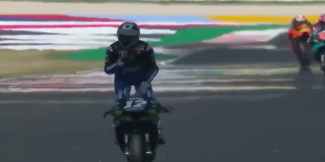 【動画で見るレース結果】MotoGPエミリア・ロマーニャGP 優勝はマーべリック・ビニャーレス(モンスターエナジー・ヤマハMotoGP)。中上貴晶は6位