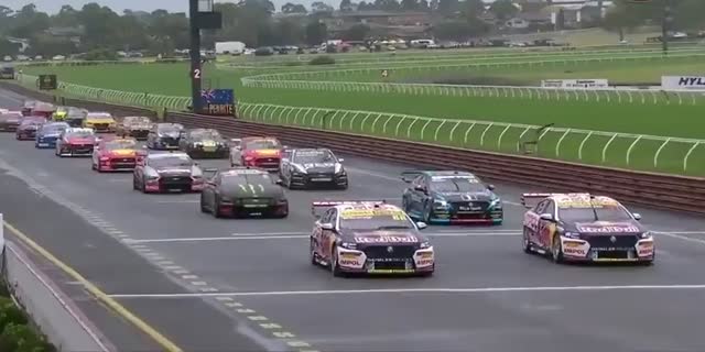 【動画で見るレース結果】2021年 SuperCarsSandown スーパースプリント 優勝は、シェーン・バン・ギスバーゲン（フォールデン）