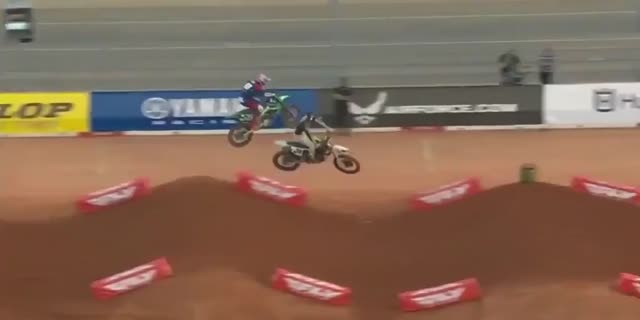AMAスーパークロス2021第14戦アトランタ2レース結果とAMAモトクロス決勝ハイライト動画